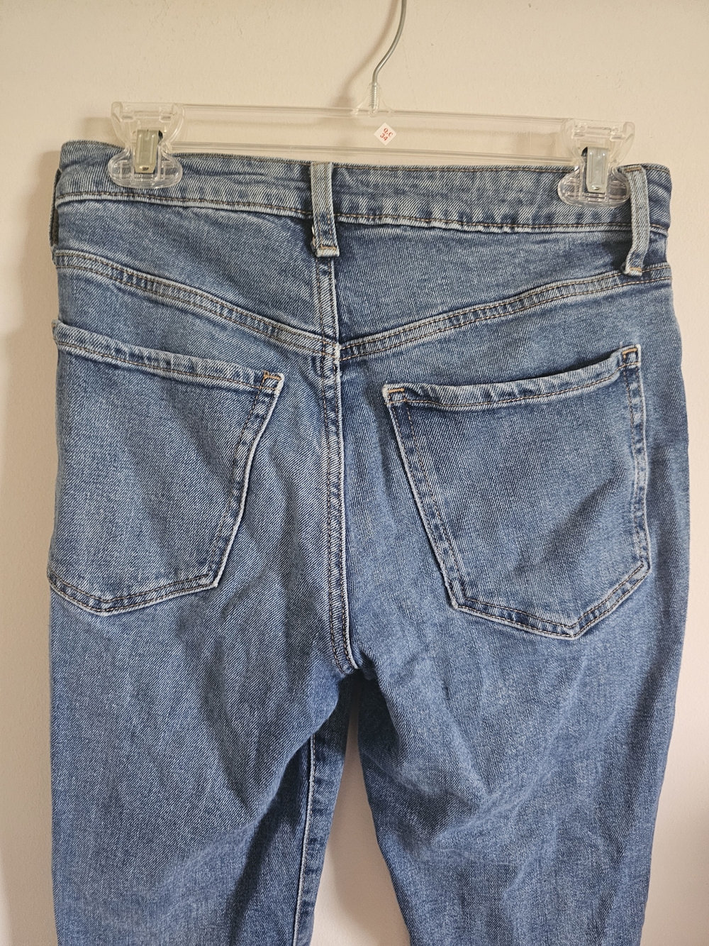 Old Navy High-Rise Straight Jeans in Medium Blue Wash - Picture 6 of 8